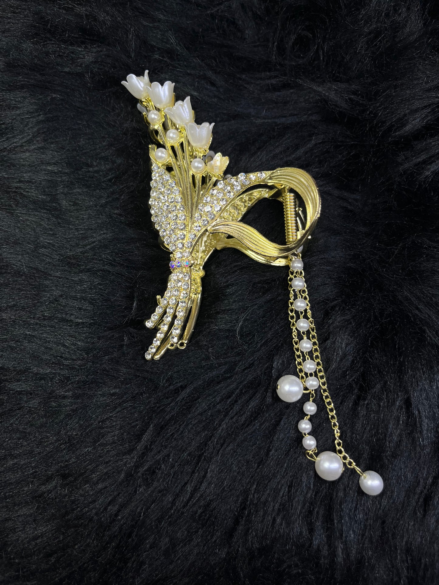 Detailed Rhinestone Claw Clips